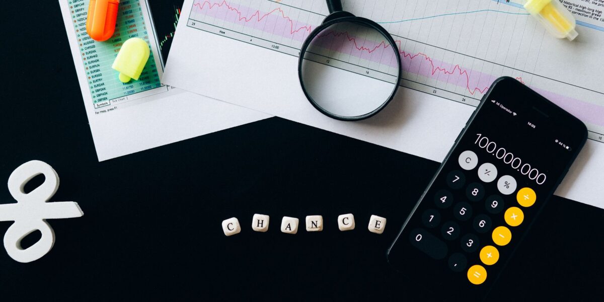 Analyze financial trends using charts, calculator, and data tools.