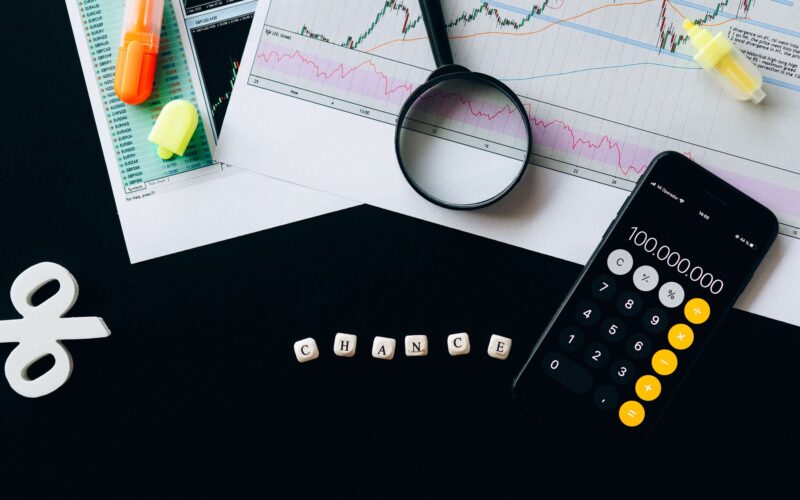 Analyze financial trends using charts, calculator, and data tools.
