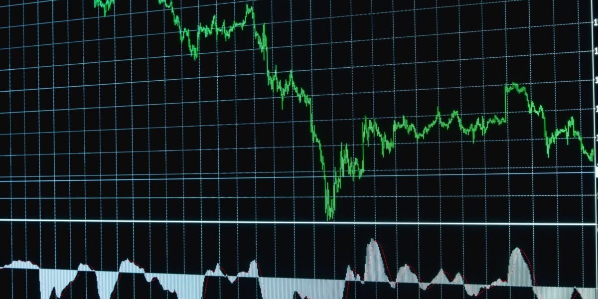 Detailed financial chart showing a downward trend, ideal for economics and stock market analysis.